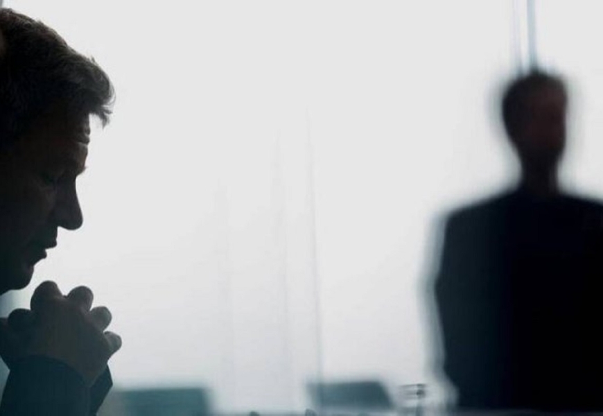 «الحياة المزدوجة» من أسباب إنهاء العلاقة مع شريك الحياة