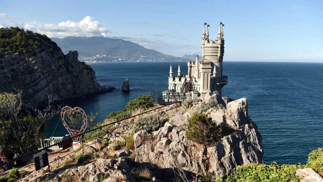 رئيس برلمان القرم: عودتنا إلى روسيا أنقذتنا من كارثة كانت محتومة