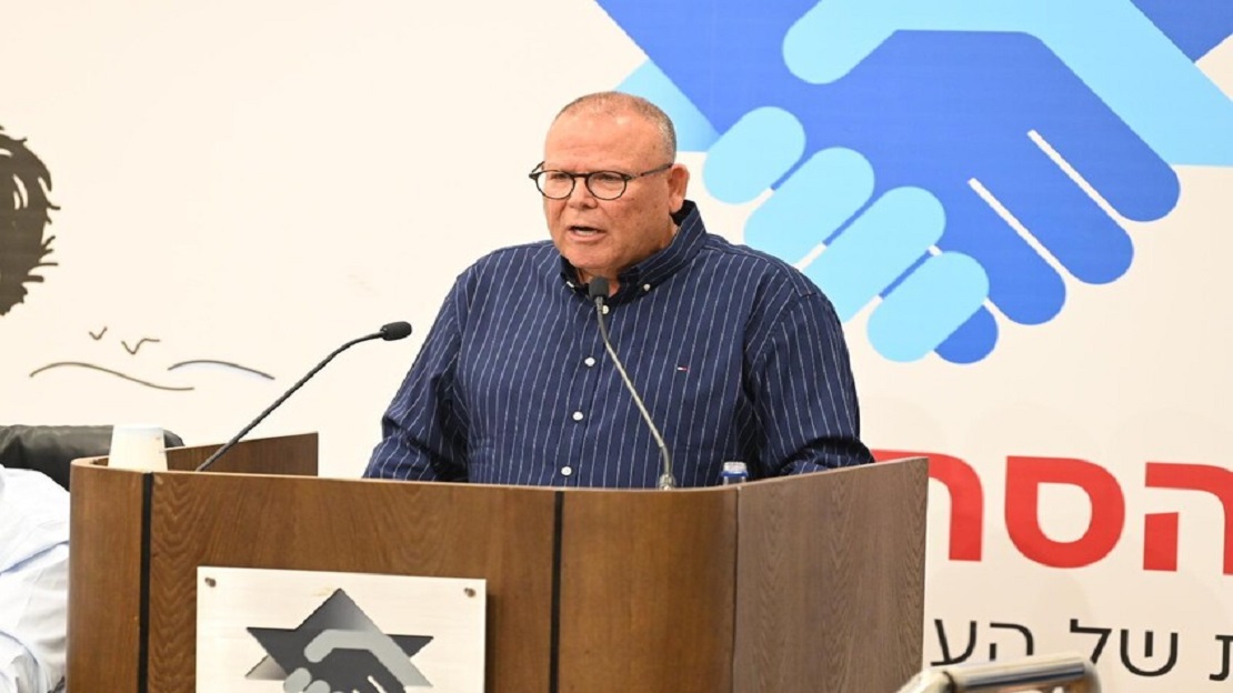 زلزال فساد يهز أركان إسرائيل: اعتقال رئيس "الهستدروت" وزوجته في شبكة رشاوى تضرب النقابات والحكومة