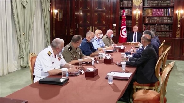 أي قوة استند إليها رئيس تونس في حربه على فساد منظومة الإخوان المسلمين؟