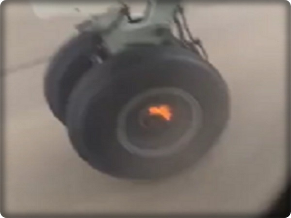 والتقط أحد الركاب فيديو للعجلة أثناء انفصالها عن جهاز الهبوط الرئيسي للطائرة، وشاركها على مواقع التواصل الاجتماعي.