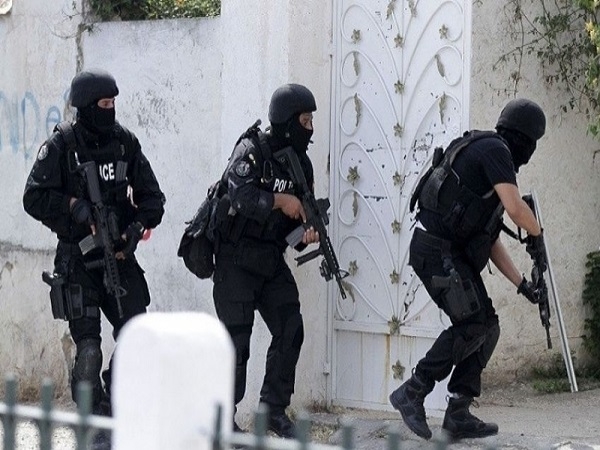 تونس: مداهمات لعدد من المنازل في القصرين بجبل السلوم