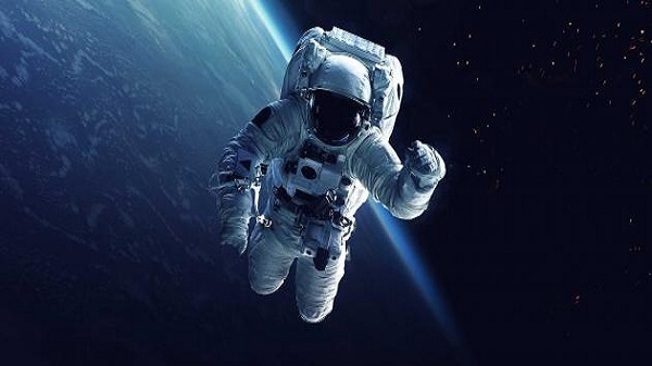  بدلة فضاء من الجيل التالي سوف يرتديها رواد الفضاء في مهمتهم القادمة على سطح القمر في عام 2024