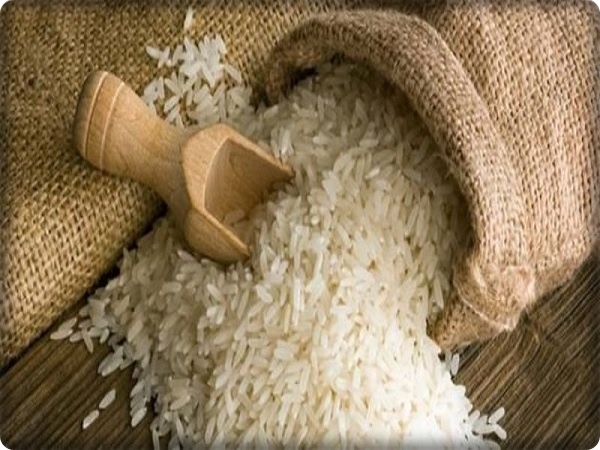 الخبز الأبيض والأرز، ترفع من معدلات السكر في الدم، وتسبّب الأرق