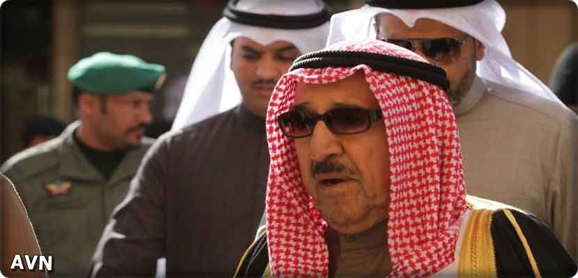 أمير الكويت لدى وصولة السعودية