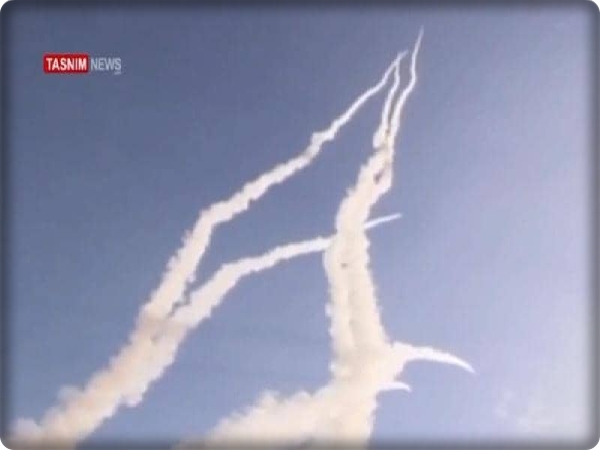 استهدف القصف الصاروخي، الذي انطلق من إيران قاعدة عين الأسد الجوية، التي تقع في محافظة الأنبار غربي العراق.