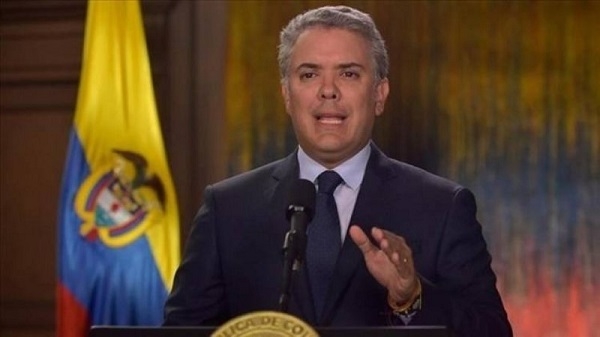 وفاة وزير دفاع كولومبيا بسبب فيروس كورونا