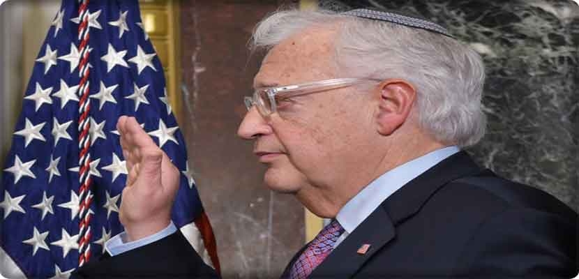 ديفيد فريدمان يؤدي اليمين سفيرا للولايات المتحدة لدى اسرائيل، في مبنى ايزنهاور بجوار البيت الابيض، الاربعاء 29 آذار/مارس 2017 في واشنطن