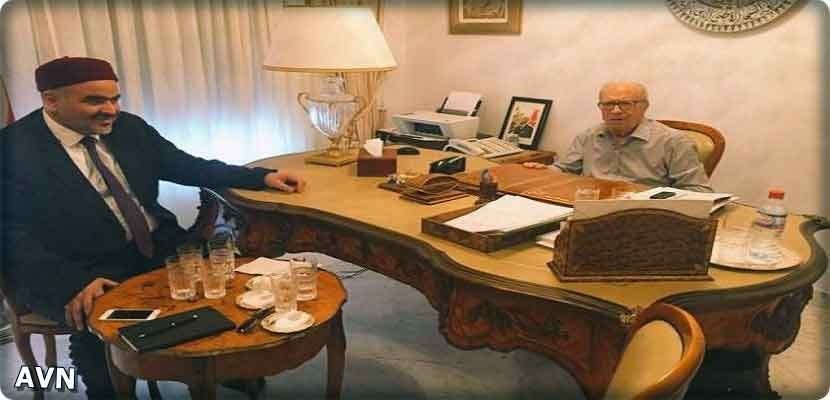 الرئيس التونسي الباجي قائد السبسي استقبل علي الصلابي في مكتبه في القصر الرئاسي بقرطاج في شهر ماي من عام 2015