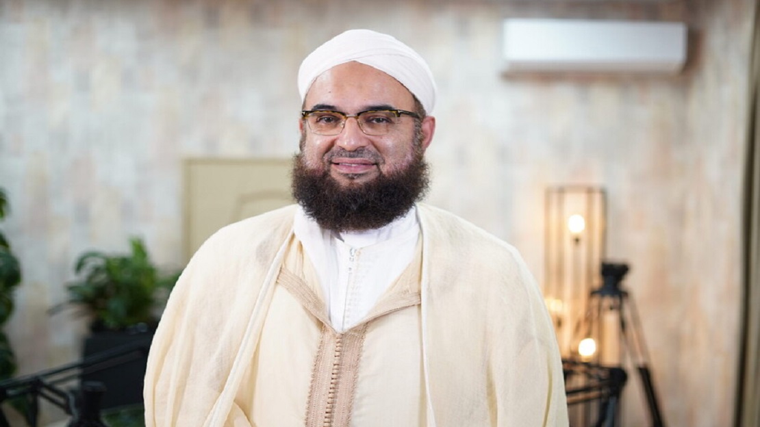 الكتاني يشعل فتيل الجدل: اتهام السعودية بالخيانة للعراق عبر التحالف الأمريكي.. ورد فقهي يثير المزيد  