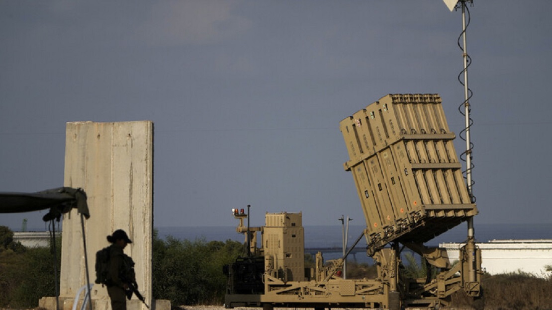 قال وزير الدفاع يوآف غالانت: "مع الولايات المتحدة وشركاء إضافيين تمكنا من الدفاع عن أرض دولة إسرائيل"، معتبرا أن "الحملة لم تنتهِ بعد... يجب أن نبقى متأهبين"