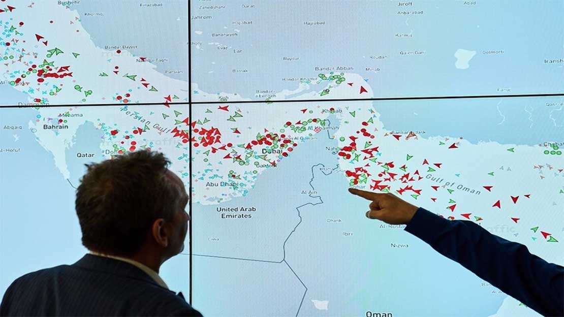  5 ناقلات نفط إيرانية معاقبة تعبر مضيق هرمز رغم الحصار الأمريكي