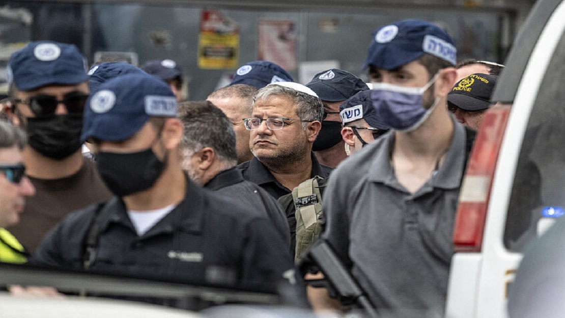 بن غفير يدعم المتظاهرين الإيرانيين بالفارسية: 