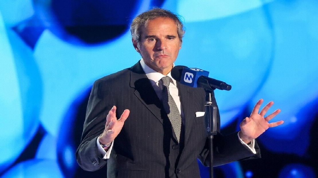 غروسي يطلق تحذيراً نووياً: فشل المفاوضات مع إيران يعني 