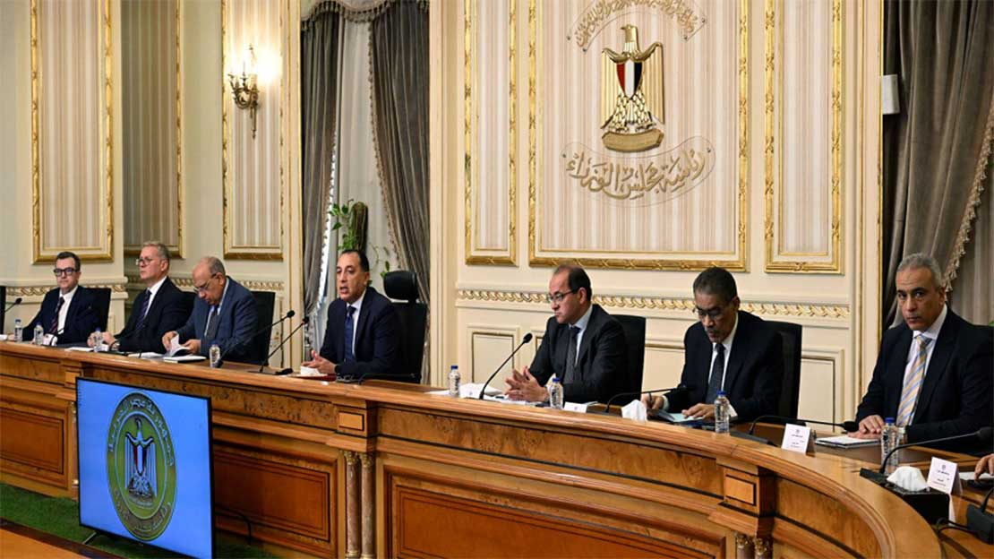 مدبولي يوجه للمصريين صدمة التقشف وبشرى زيادة الأجور في آن واحد..