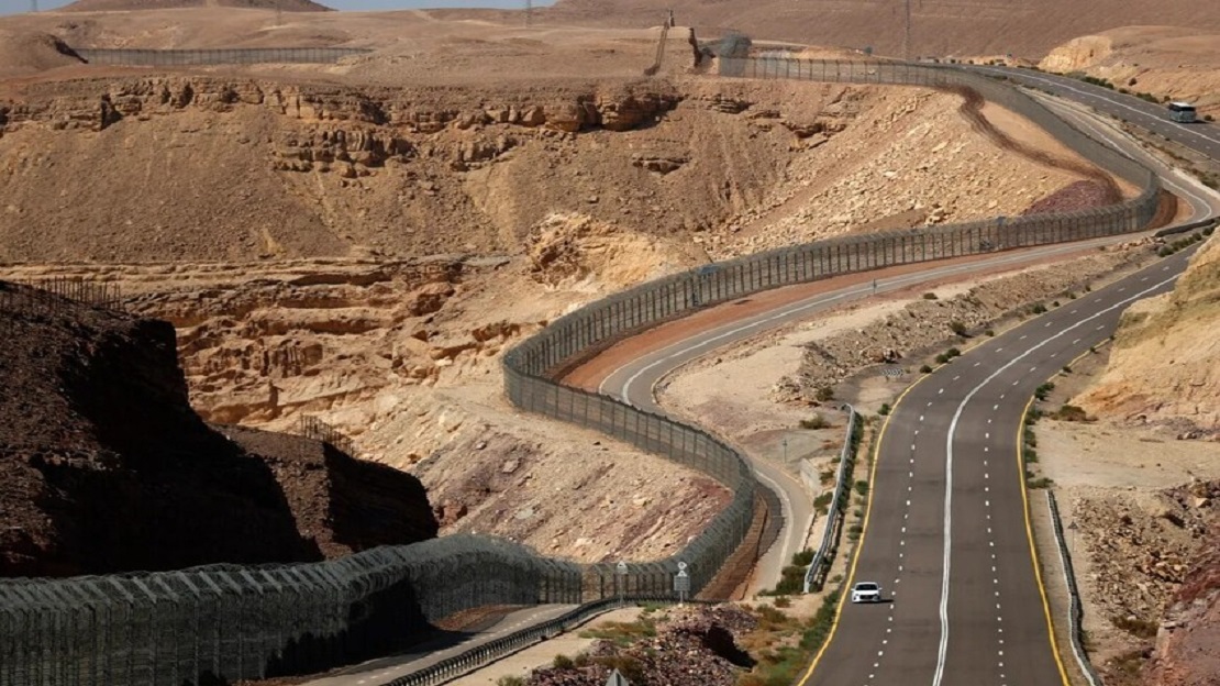  انتقادات حادة داخل إسرائيل: إخفاء فشل في منع تهريب أسلحة عبر الحدود المصرية