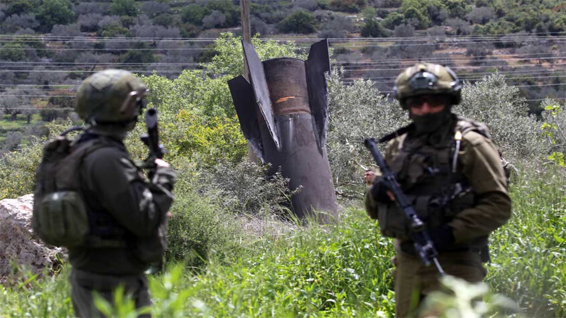 الجيش الإسرائيلي يبث مشاهد قتالية جديدة مع حزب الله جنوب لبنان.. ويؤكد تعميق العمليات البرية