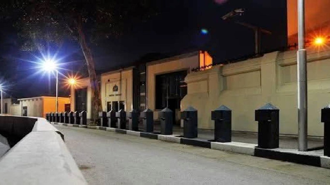مصر تفتح طرق السفارات الأجنبية وتتعهد بالمعاملة بالمثل لحماية بعثاتها