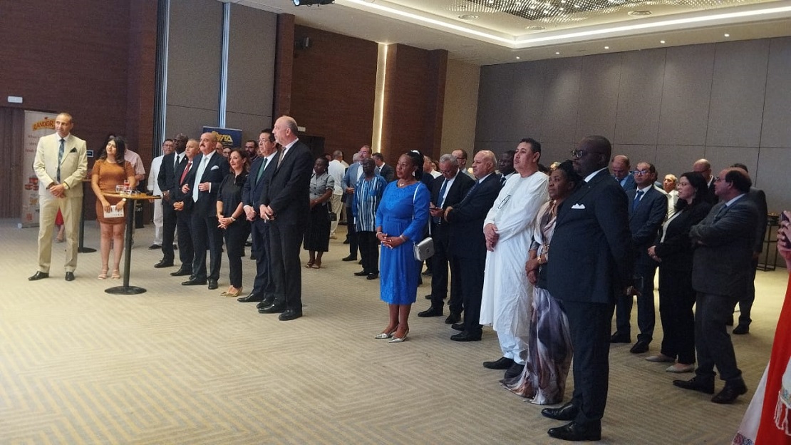 La Tunisie célèbre la diplomatie économique lors d’un sommet réunissant ambassadeurs tunisiens et africains  