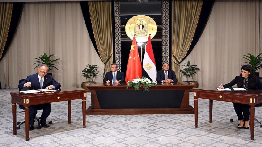 مصر والصين: اتفاقيات استراتيجية لتعزيز التعاون الاقتصادي والتخلي عن الدولار