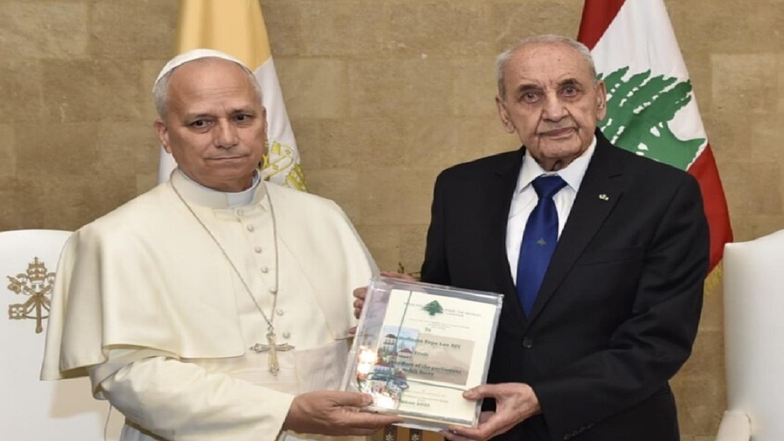 بري يهدي البابا كتاب "خطى المسيح": جنوب لبنان ينزف تحت الاعتداءات الإسرائيلية