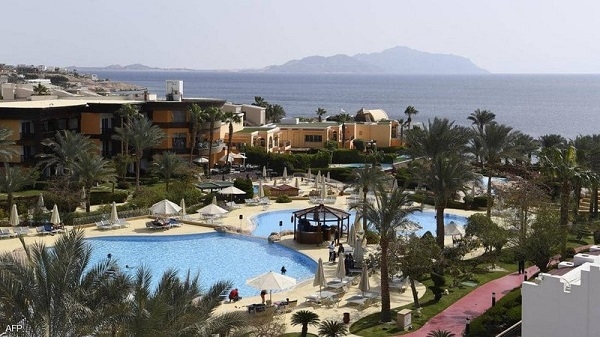 مصر تستخدم التلقيح ضد فيروس كورونا لتنشيط السياحة