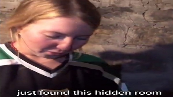 فتاة بريطانية تعرض فيديو مثير لما تفاجأت به في منزلها
