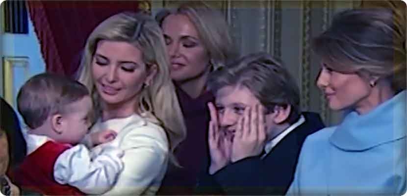 بارون ترامب يداعب ابن أخته الصغير